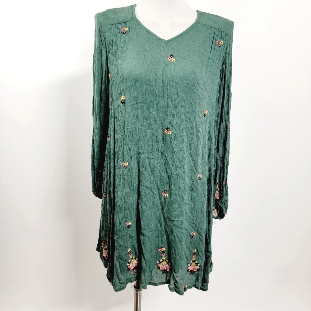 Japna Boho Green Dress with Flower Embroidery and Balloon Sleeves